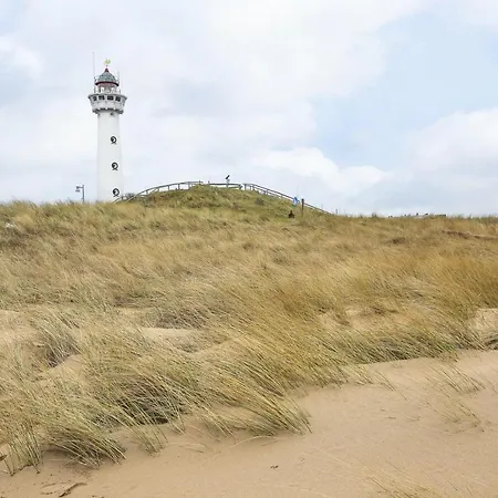 De Trintel Op 1e Verdieping Met Ruim Terras En Zeezicht Egmond aan Zee