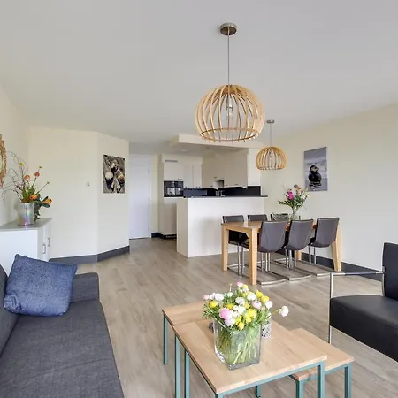 Apartment De Trintel Op 1e Verdieping Met Ruim Terras En Zeezicht