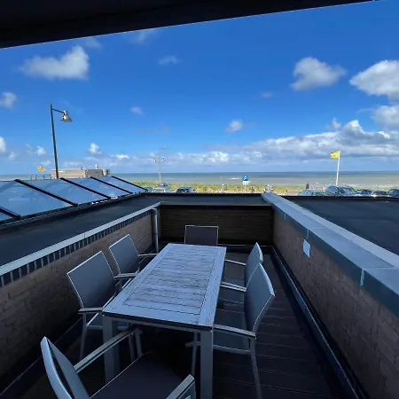 Apartment De Trintel Op 1e Verdieping Met Ruim Terras En Zeezicht