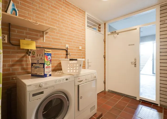 アパート De Trintel Op 1e Verdieping Met Ruim Terras En Zeezicht